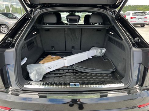 New 2025 Audi Q8 Premium Plus image 12