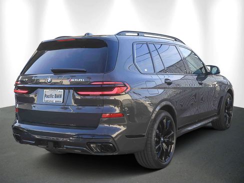 New 2026 BMW X7 M60i image 6