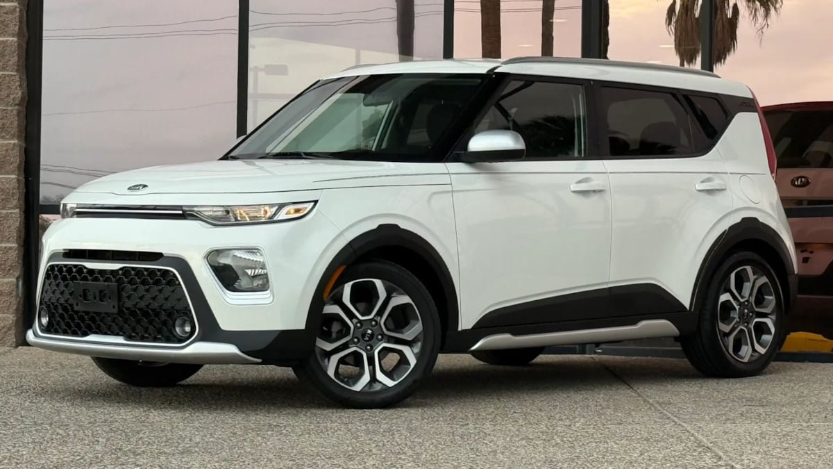 Used 2020 Kia Soul X-Line FWD image 3