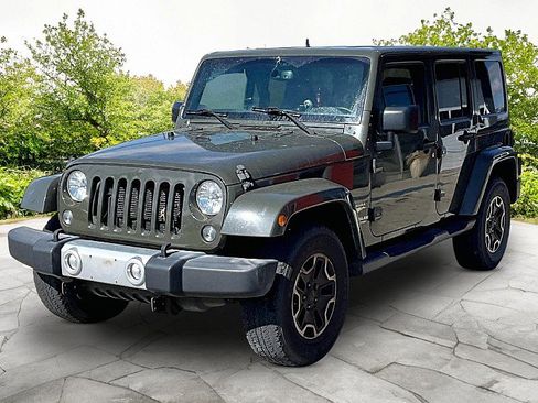 Used 2015 Jeep Wrangler Unlimited Sahara w/ Connectivity Group image 1