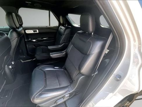 Used 2022 Ford Explorer ST w/ Equipment Group 401A AWD/4WD image 22