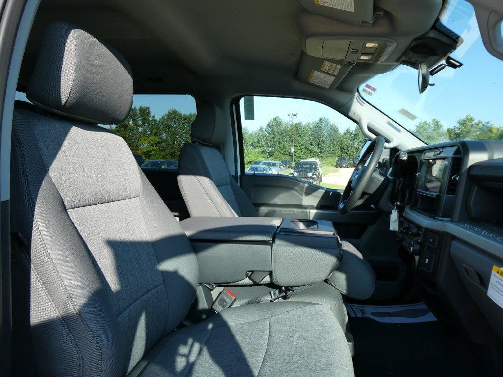 New 2026 Ford F250 XL w/ STX Appearance Package AWD/4WD image 11