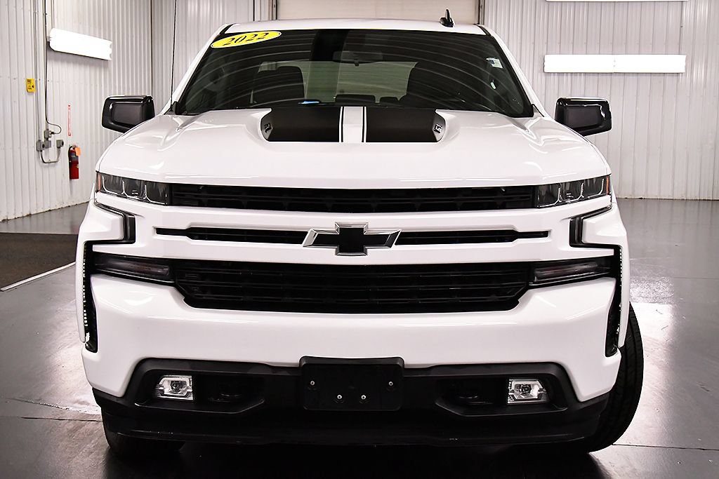 Used 2022 Chevrolet Silverado 1500 RST w/ Rally Edition AWD/4WD image 2