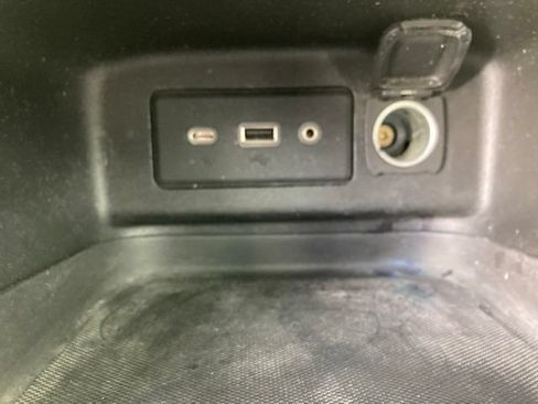 Used 2020 Chevrolet Equinox LT FWD image 20