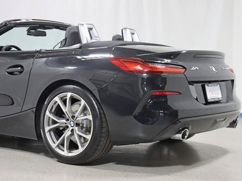 Used 2022 BMW Z4 sDrive30i w/ Convenience Package image 11