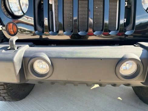 Used 2012 Jeep Wrangler Sport AWD/4WD image 28
