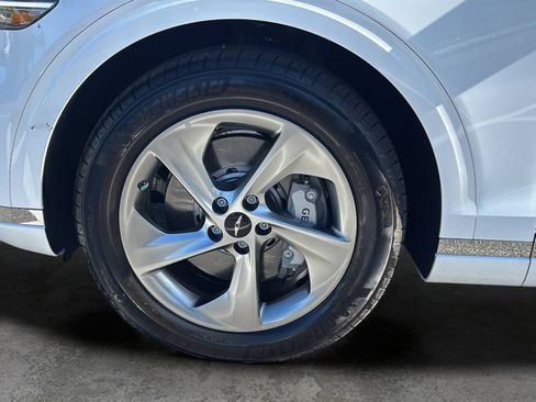 Certified 2026 Genesis GV70 2.5T Select AWD/4WD image 48