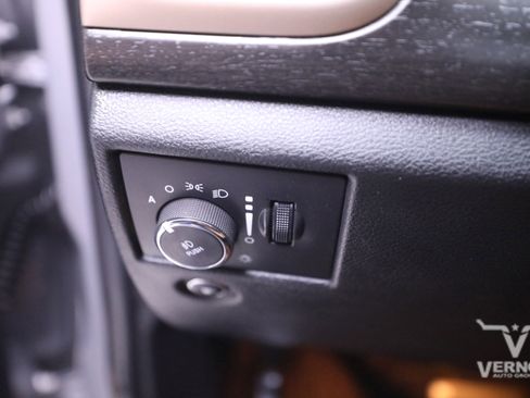 Used 2015 Jeep Grand Cherokee Laredo w/ Quick Order Package 23E image 17