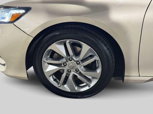 Used 2018 Honda Accord LX image 11