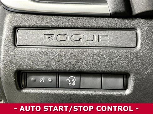 Used 2024 Nissan Rogue S image 35