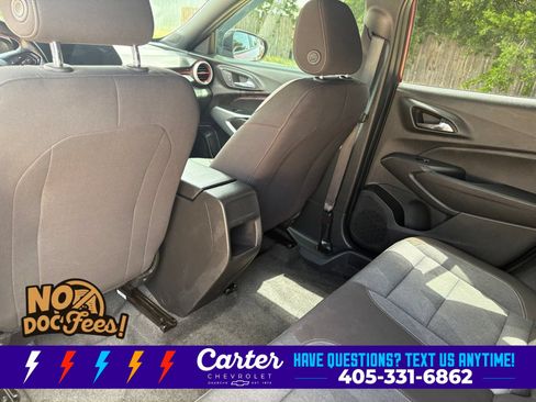 Used 2024 Chevrolet Trax RS w/ Sunroof Package FWD image 26