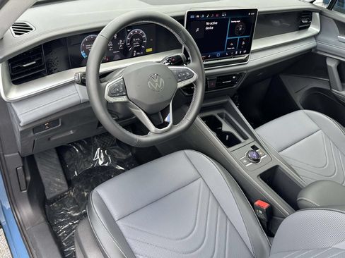 New 2026 Volkswagen Tiguan SE AWD/4WD image 10