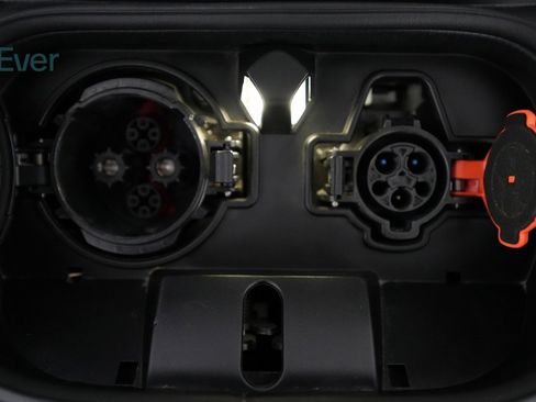 Used 2024 Nissan Leaf SV Plus image 23