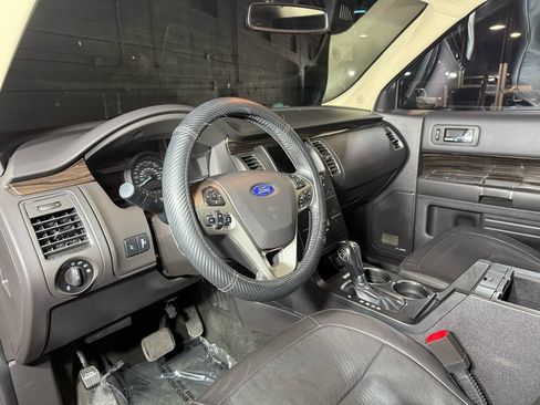Used 2016 Ford Flex SEL w/ Equipment Group 202A FWD image 12
