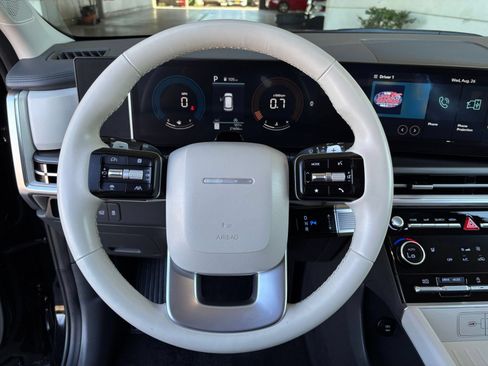 Used 2026 Hyundai Santa Fe SEL FWD image 25