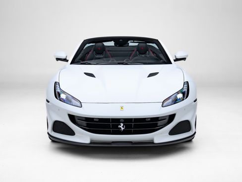 Used 2022 Ferrari Portofino M image 3