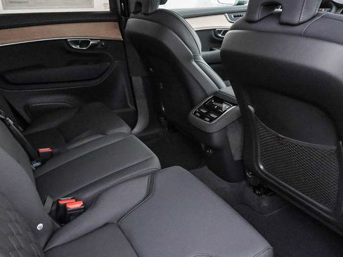 New 2026 Volvo XC90 B5 Core image 20