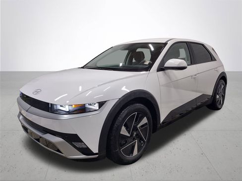 New 2026 Hyundai Ioniq 5 SEL image 2