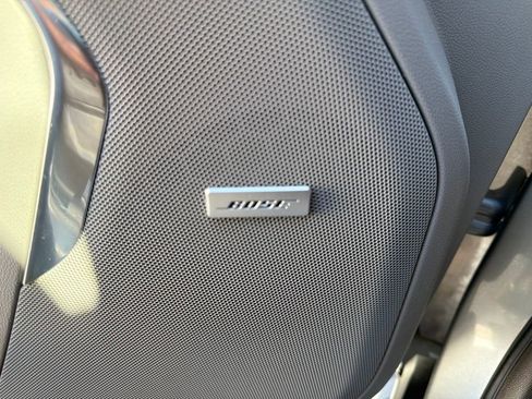 Used 2023 GMC Yukon SLT AWD/4WD image 31