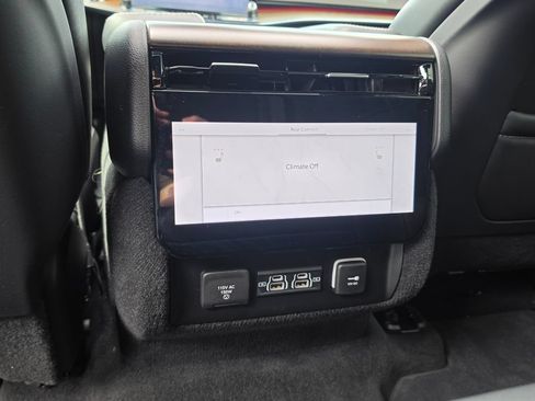 Used 2025 Jeep Grand Wagoneer 4WD w/ 8-Passenger Seating Package image 35