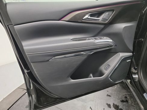 Used 2025 Chevrolet Traverse High Country AWD/4WD image 13