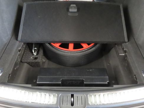 Certified 2026 Porsche Macan AWD/4WD image 48