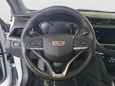 Certified 2022 Cadillac XT6 Luxury w/ LPO, Floor Liner Package image 19