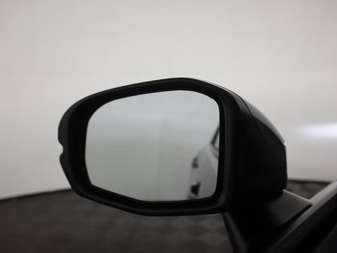 Certified 2026 Honda HR-V LX image 31