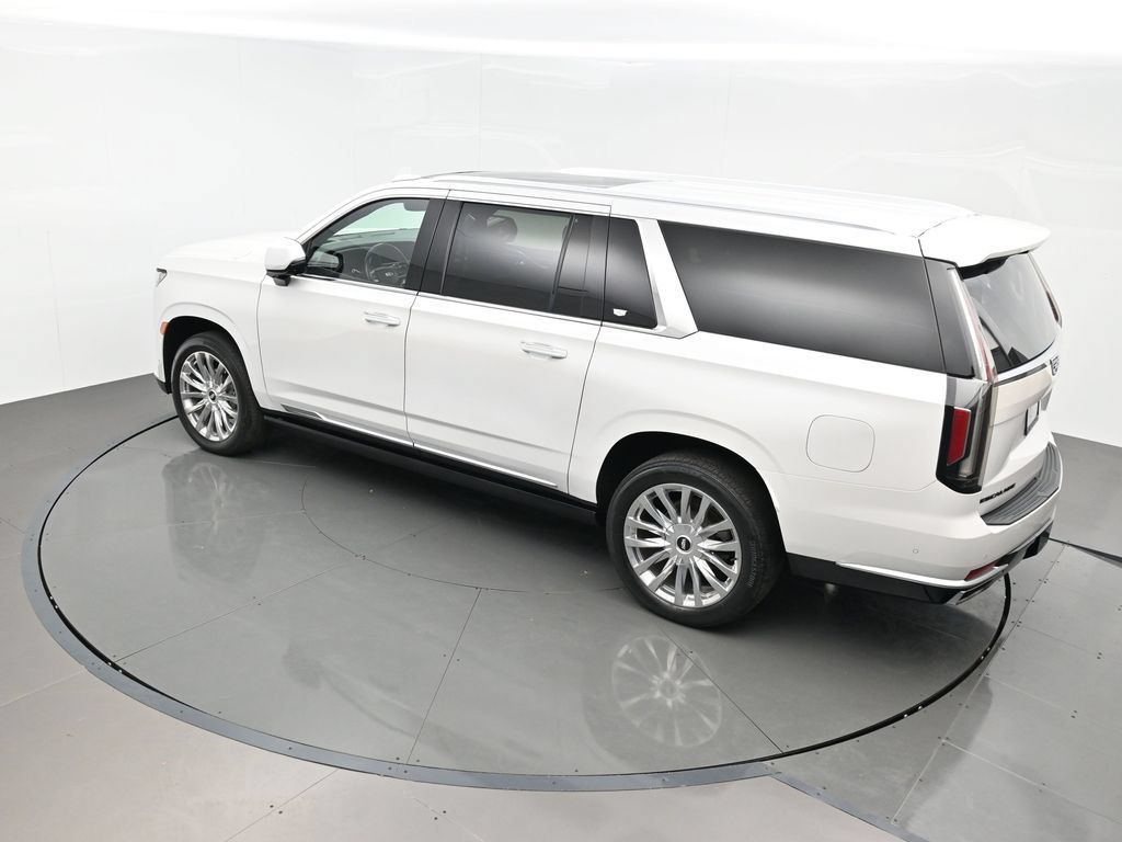 Used 2022 Cadillac Escalade ESV Premium Luxury w/ Performance Package AWD/4WD image 45