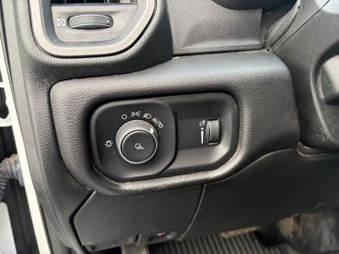 Used 2023 RAM 2500 Tradesman w/ Chrome Appearance Group image 10