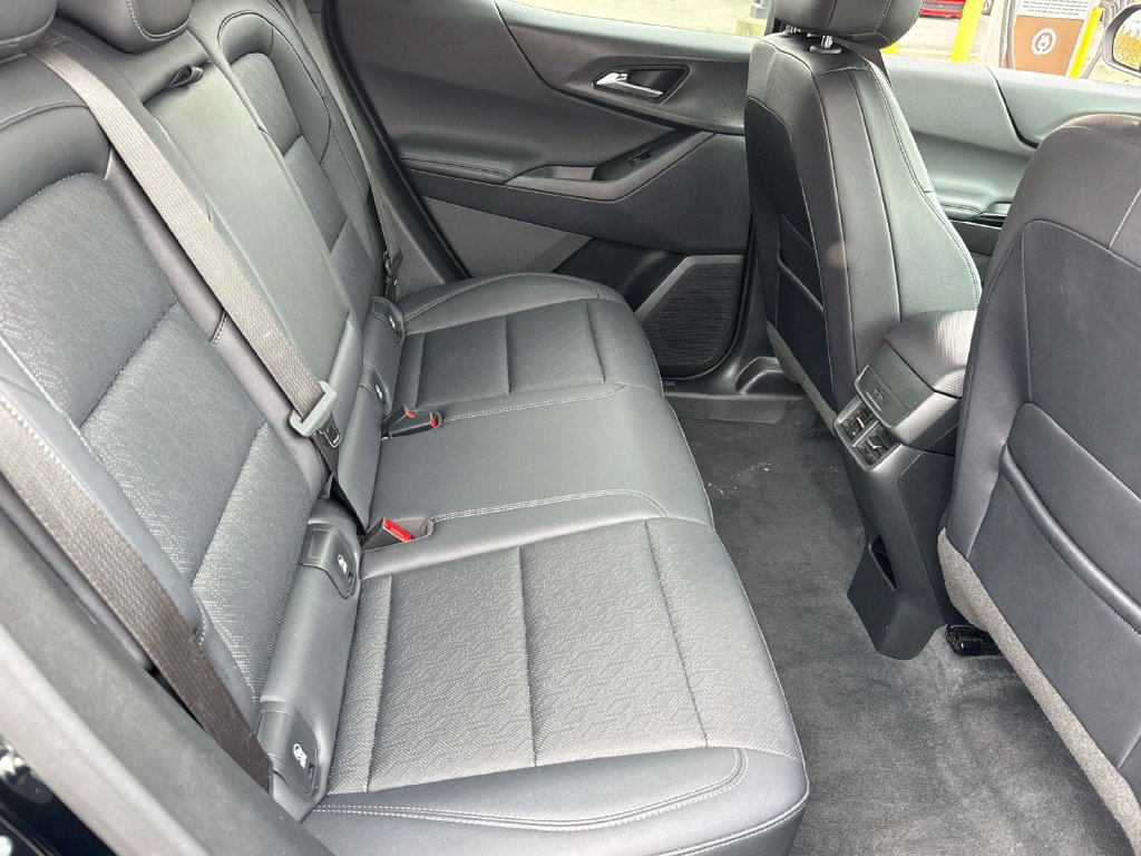 Used 2025 Chevrolet Equinox LT w/ Convenience Package II FWD image 10