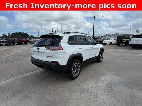 Used 2022 Jeep Cherokee Trailhawk w/ Comfort/Convenience Group image 3