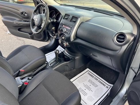 Used 2012 Nissan Versa SV w/ Convenience Pkg image 13