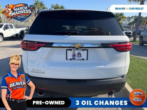 Used 2023 Chevrolet Traverse LS image 5