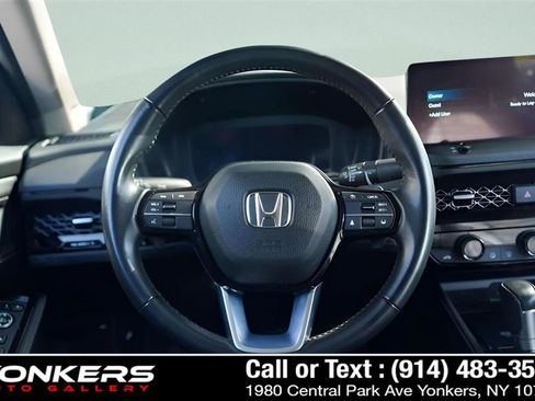 Used 2023 Honda Accord Touring image 31