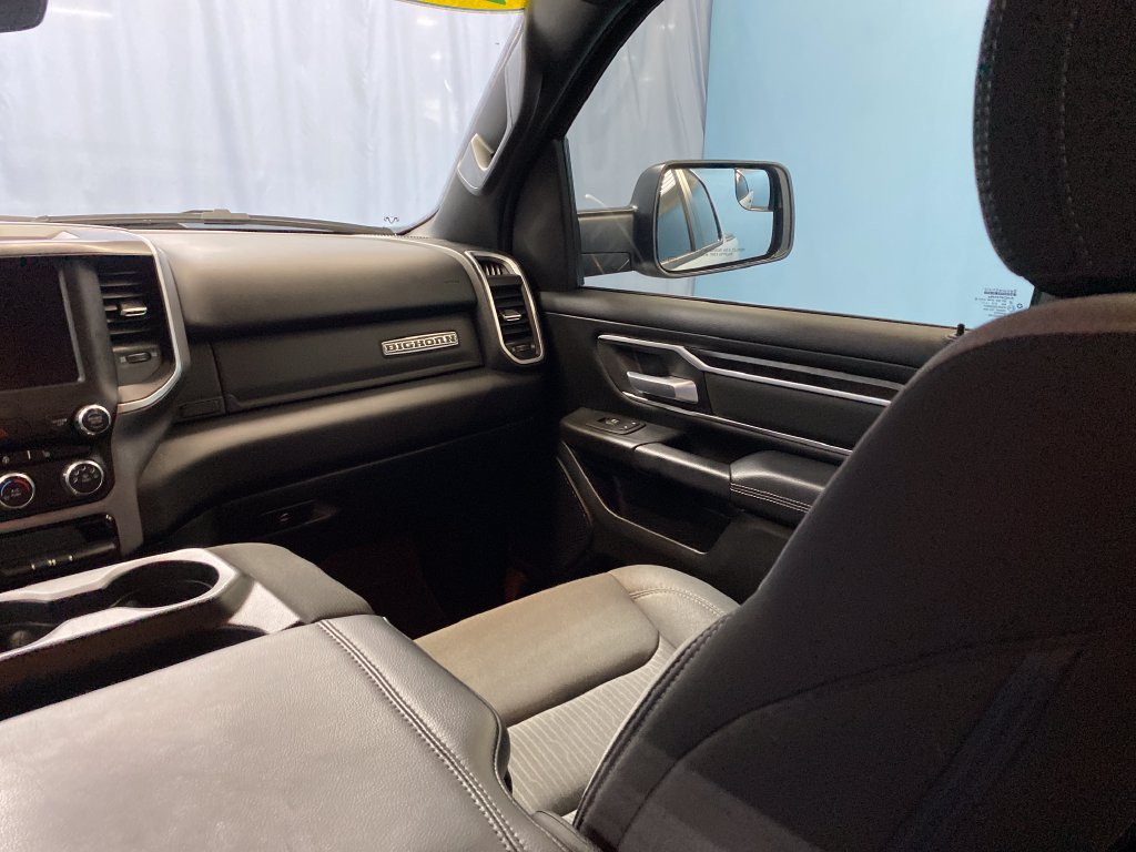 Used 2023 RAM 1500 Big Horn AWD/4WD image 29