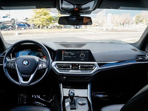 Used 2019 BMW 330i xDrive 330i xDrive w/ Convenience Package image 10