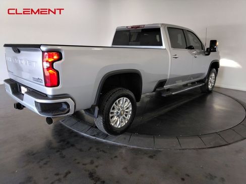 Used 2023 Chevrolet Silverado 2500 High Country w/ Technology Package image 5