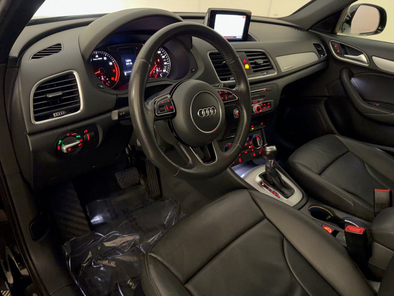 Used 2018 Audi Q3 2.0T Premium AWD/4WD image 4