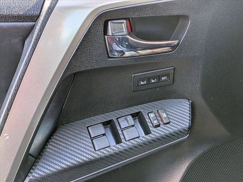 Used 2015 Toyota RAV4 Limited w/ Technology Package image 12