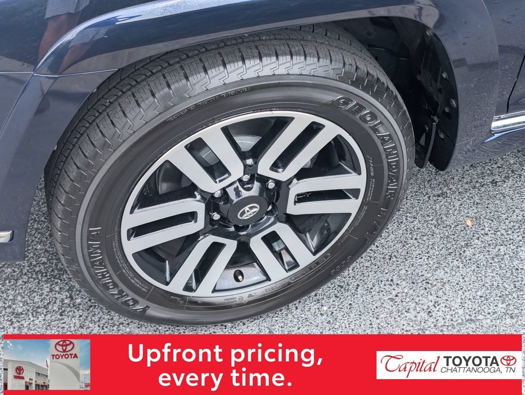 Used 2023 Toyota 4Runner Limited AWD/4WD image 9