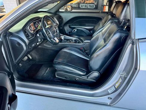 Used 2015 Dodge Challenger SXT Plus image 17