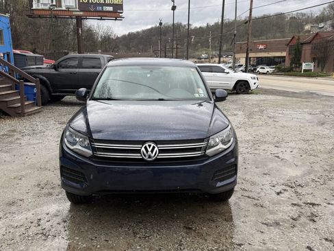 Used 2013 Volkswagen Tiguan S image 6
