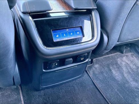 Used 2022 Lincoln Navigator Black Label image 34