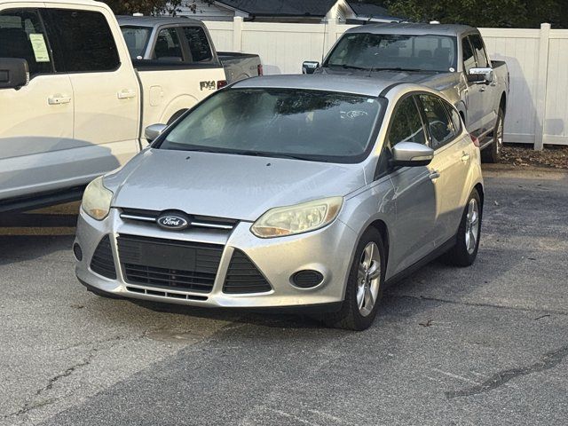 Used 2014 Ford Focus SE FWD image 3
