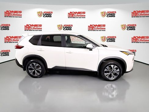 Used 2023 Nissan Rogue SV image 15