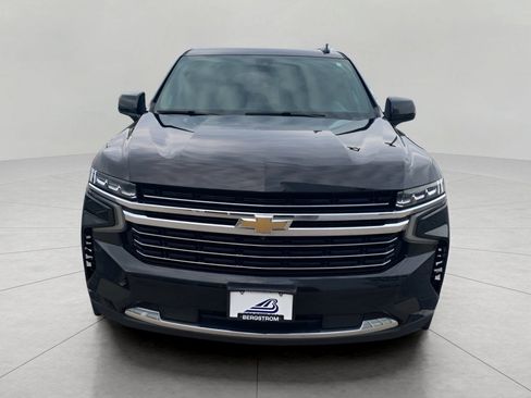 Used 2021 Chevrolet Suburban LT w/ Luxury Package image 3