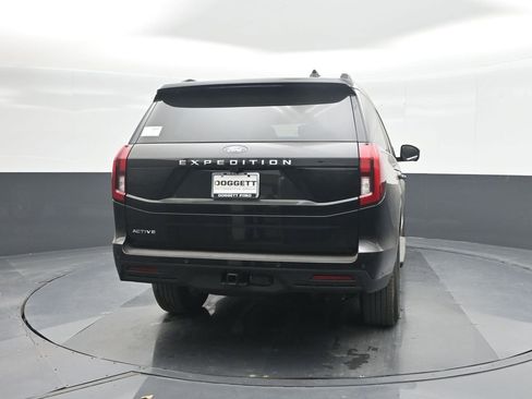 New 2025 Ford Expedition Active image 24