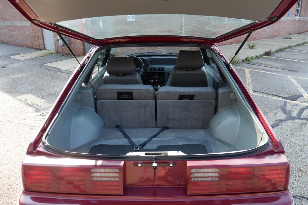 Used 1989 Ford Mustang GT RWD image 15