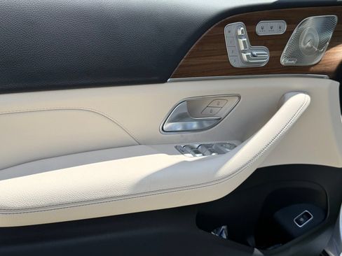 New 2026 Mercedes-Benz GLE 450 4MATIC image 16